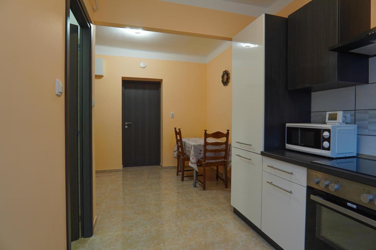 Lia Apartman Pécs Exterior foto